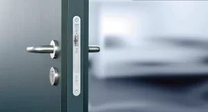 ¿Qué buscan los clientes finales en una puerta segura?